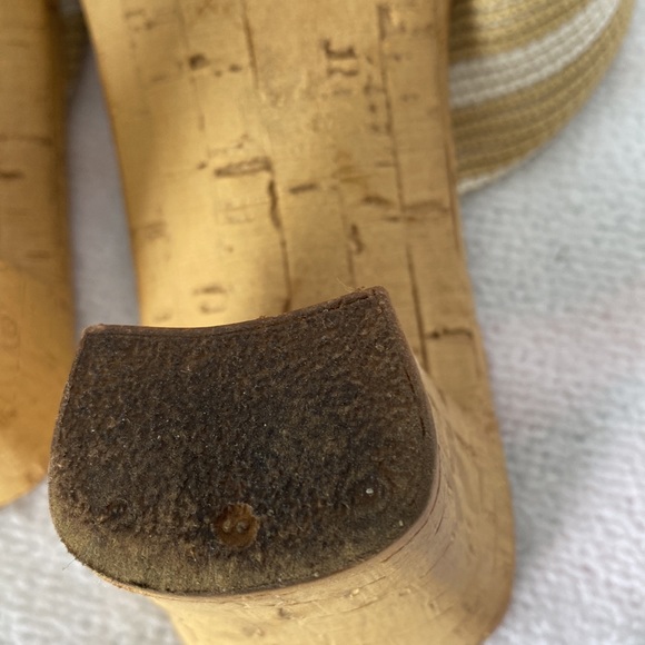 Square Toe, Block Heel, Elastic Strap Slide Sandal - Picture 13 of 15